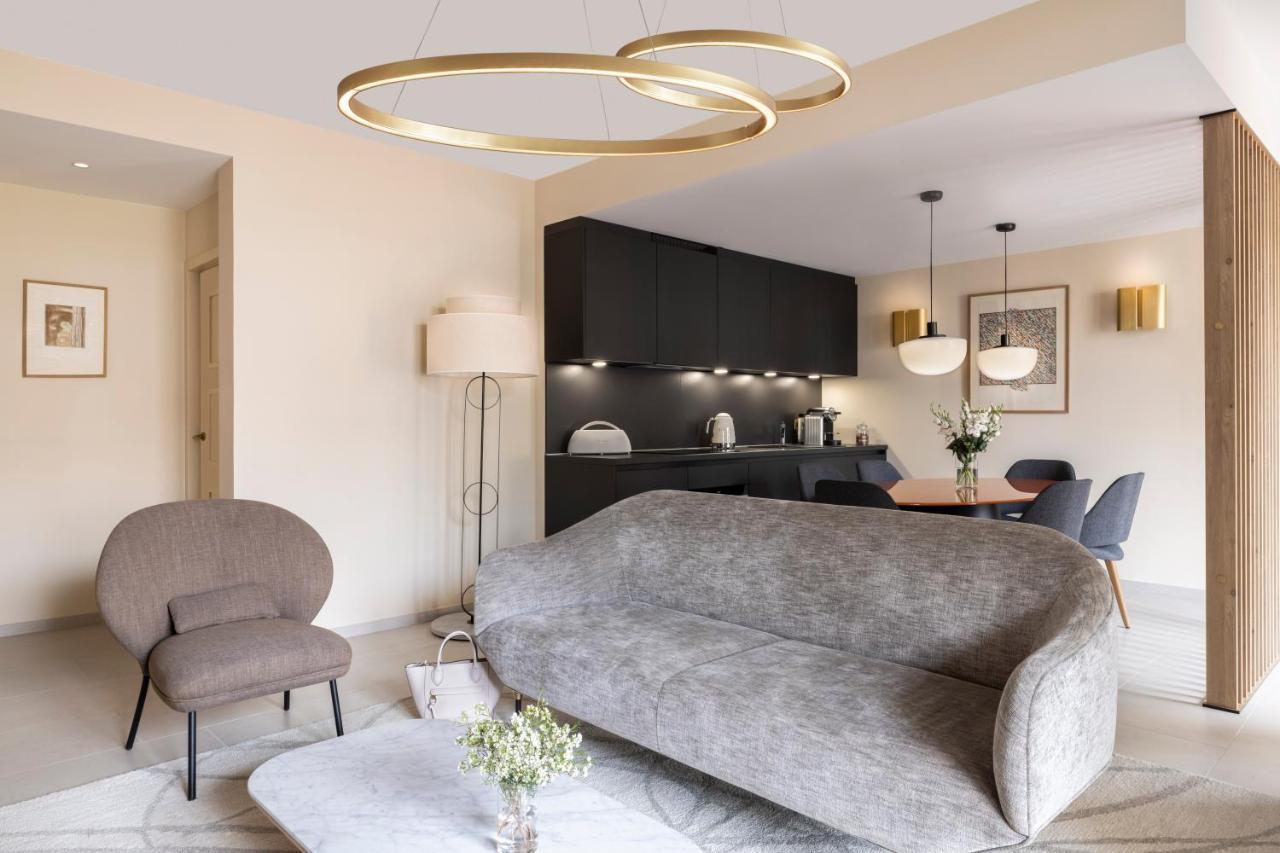 Maison Albar Hotels L'Imperator Nimes Exterior foto Interior of a serviced apartment in Paris