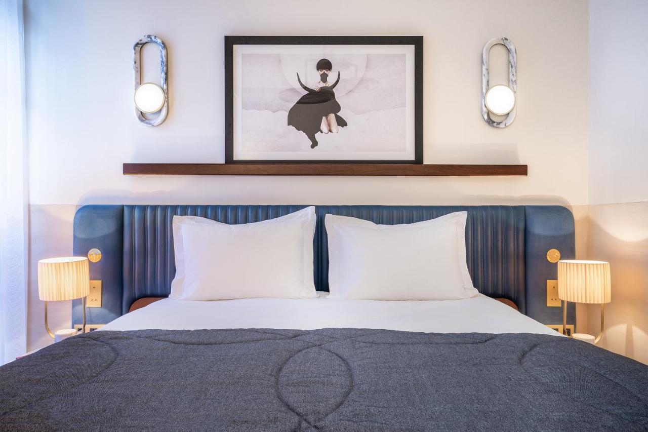 Maison Albar Hotels L'Imperator Nimes Exterior foto A bedroom at the hotel
